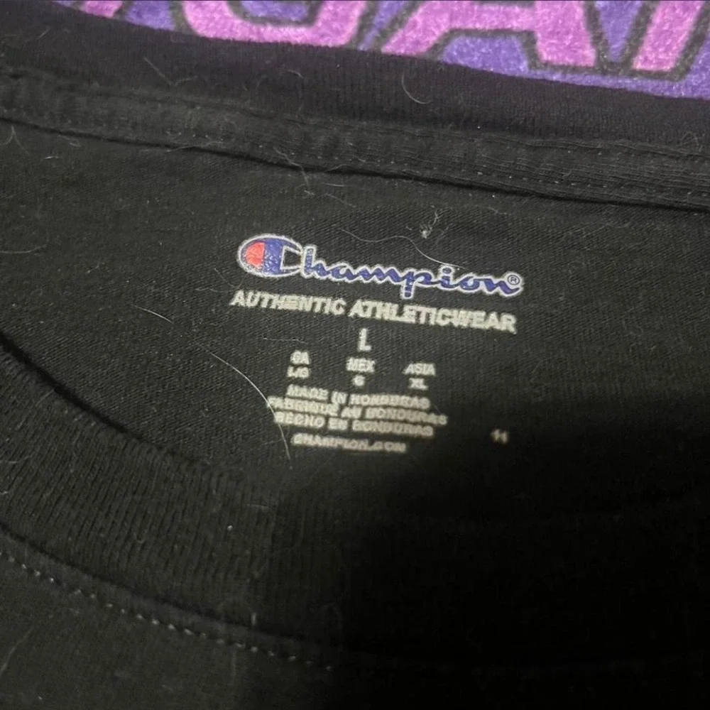 Large streetwear black and mixed colors retro champion Tshirt, cool front hit - Picture 5 of 5
